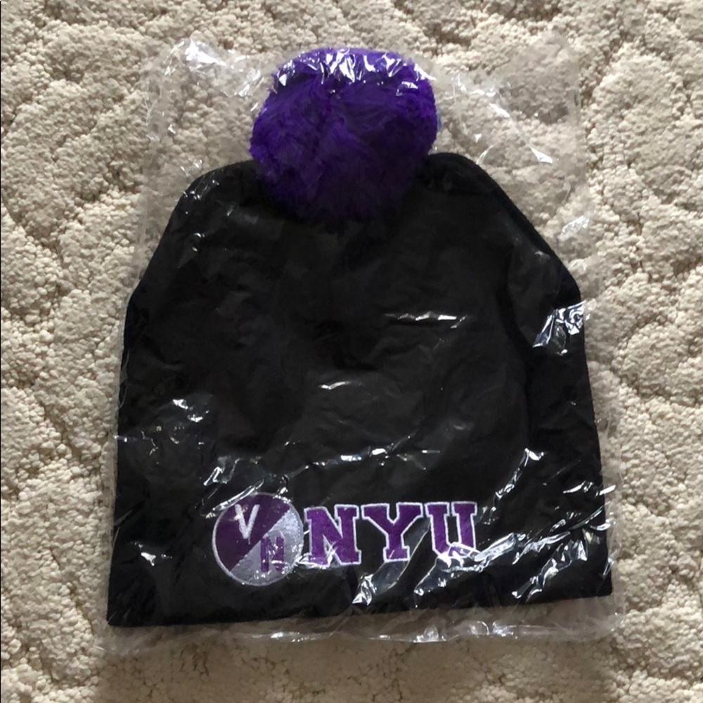 NYU hat